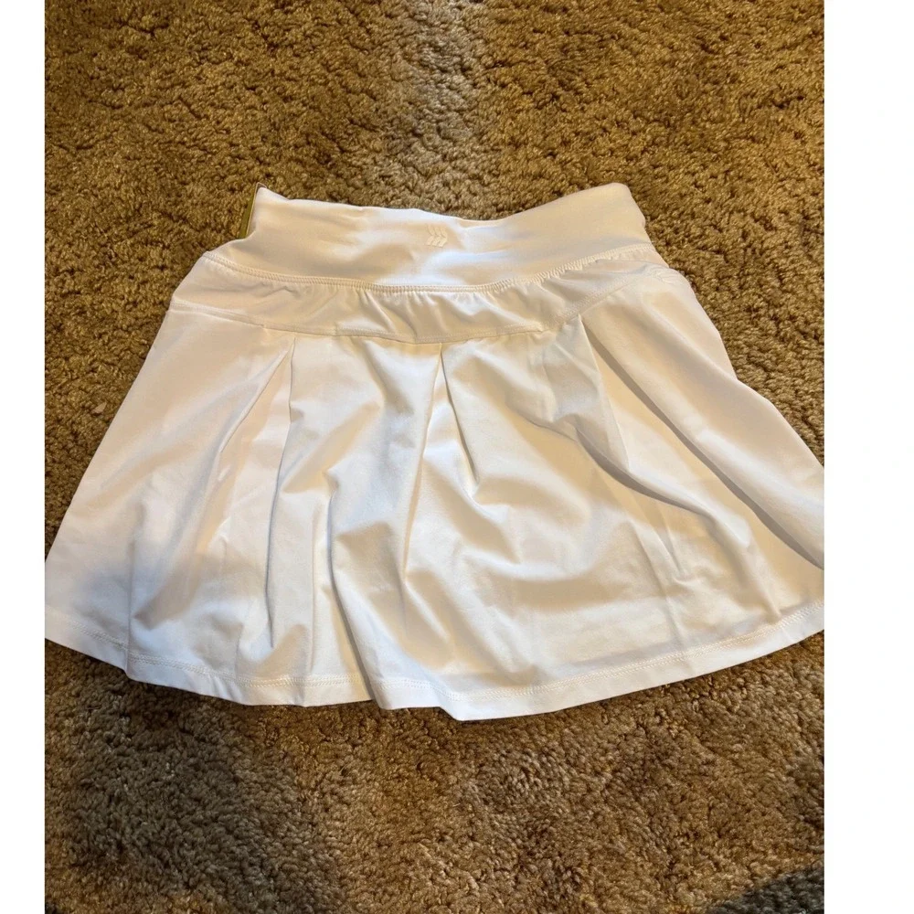 All In Motion Girls White Golf Skort Athletic Skirt Built-in Shorts NWT L 10/12